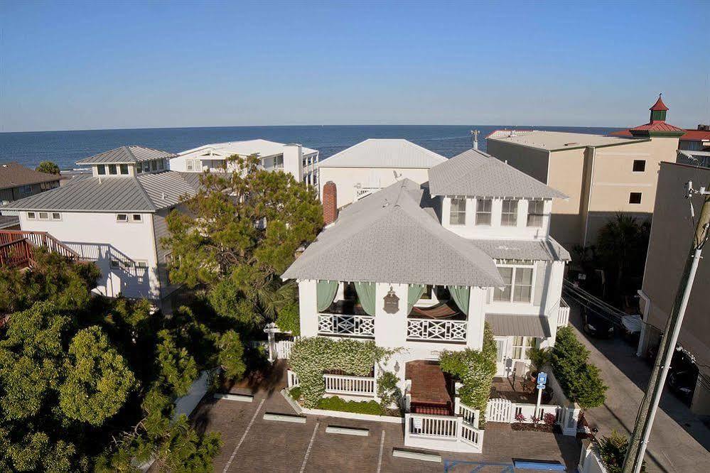 Desoto Beach Bed And Breakfast Tybee Island Exterior photo
