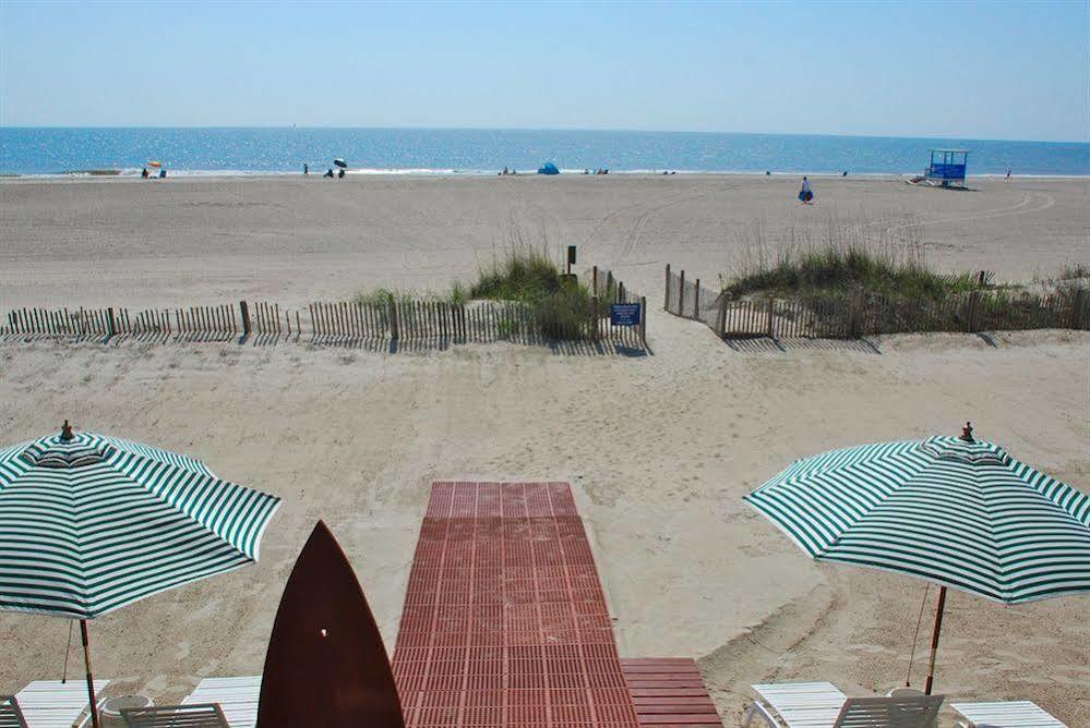 Desoto Beach Bed And Breakfast Tybee Island Exterior photo